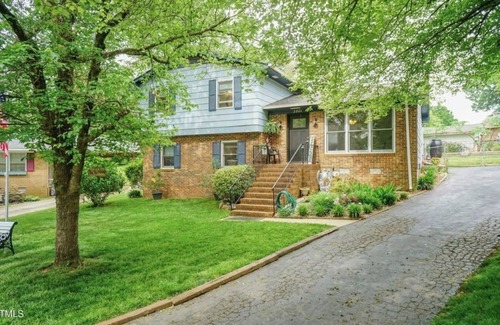 Northeast Raleigh House | Minutes from Downtown, Private pool, Lvl 2 EV, Fire Pit, 3 King, 1 Queen,