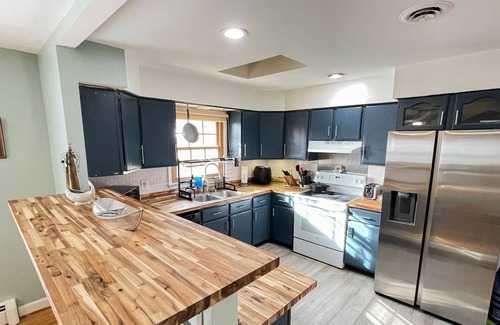 Staunton House | Minutes from Downtown Staunton, a home for the whole family! Pet-friendly!