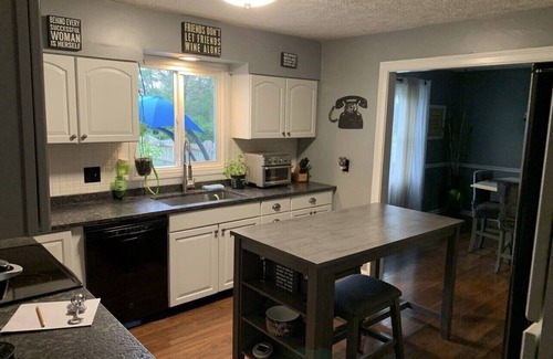 Noblesville House | Minutes from Grand Park And Ruoff Music Center
