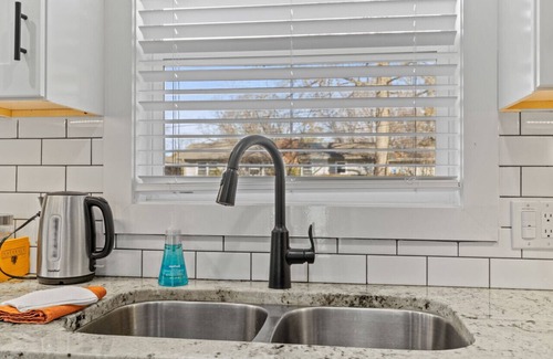 Ozark House | Minutes from Ozark's favorites