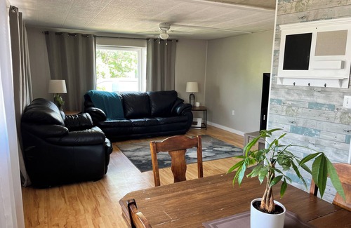 East Central Saskatchewan House | Minutes from Paradise