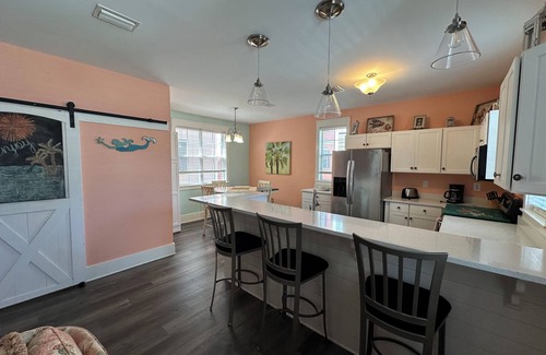 Port St. Joe Cottage | Minutes from sandy beaches. In gated community with pools, hot tub, fitness room
