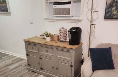 North Northwest Pensacola Apartment | Minutes from UWF! 25 min from PensacolaBeach 15 min to Downtown Pensacola !