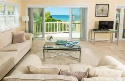 Cotton Ground Apartment | Minutes from Vance W. Amory Int’l Airport! 3 Spaces With Pools and FREE Parking!