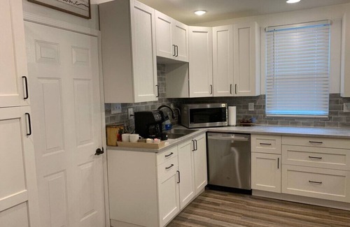 Memphis House | Minutes to Beale 4BR/3BA SFH