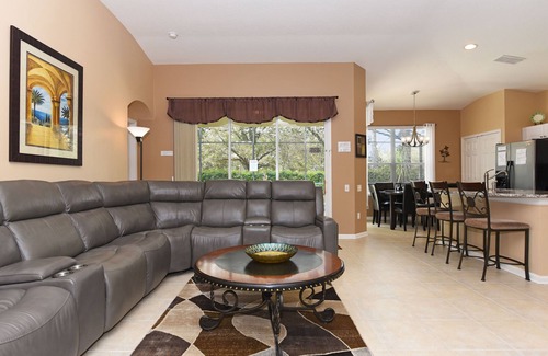 Windsor Palms House | Minutes to Disney*5-Star*Man-Gated*No Rear Neighbors*Windsor Palms