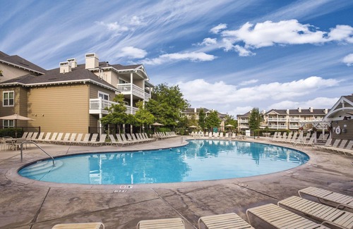Windsor Condo | Minutes to Dozens of World Class Wineries - 2 Bedroom/2 Bath - Sleeps 6