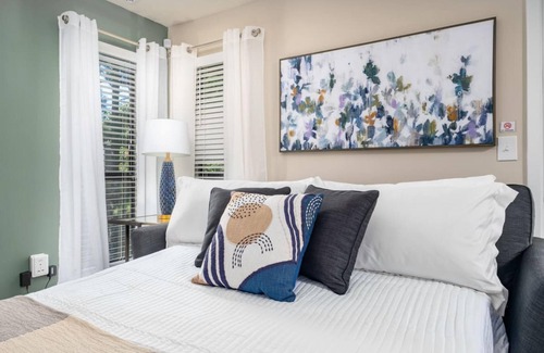 Hoover Apartment | Minutes to Hoover Met Finley Gym Dog Park