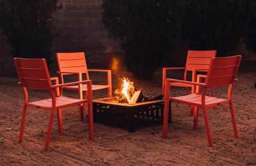 Joshua Tree House | Minutes to JT National Park, Hot Tub & Game Room
