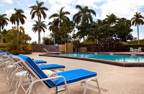 Ludlam Hotel | Minutes to Marlins Park & American Airlines Arena, Pool, Dining