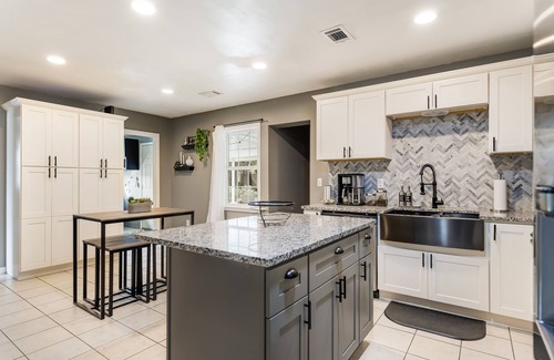 Beaufort House | Minutes to Parris Island w/Pool and 2 Master Bdr