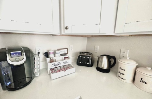 Gulf Breeze House | Minutes to the beaches of Pensacola & Navarre! New townhome is a perfect stay.