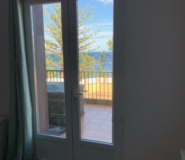 San-Martino-di-Lota Apartment | MIOMO T4 BORD DE MER