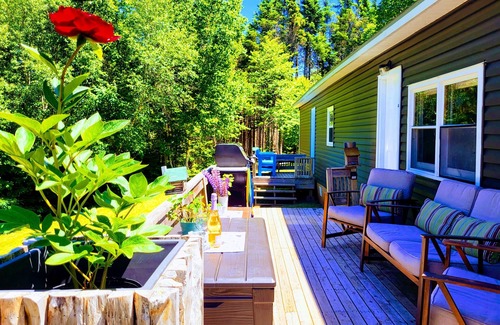 Belfast Cottage | Miracles on Polly - Enchanted River Retreat