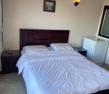 Village Road Apartment | Mirage bay resort