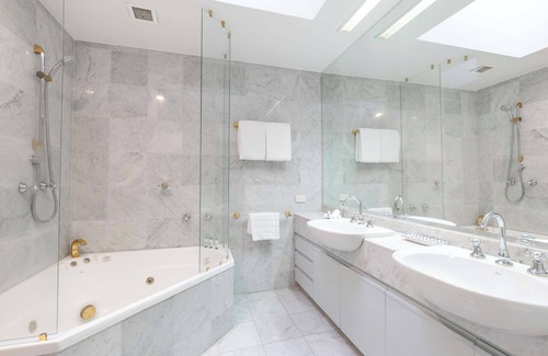 Port Douglas Villa | Mirage Resort Villa 130 with access to Sheraton Facilities