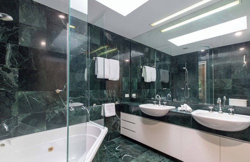Port Douglas Villa | Mirage Resort Villa 171 with access to Sheraton Facilities