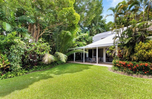 Port Douglas Villa | Mirage Resort Villa 418