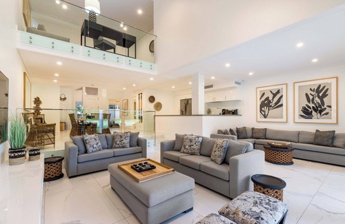 Port Douglas Villa | Mirage Resort Villa 422 with access to Sheraton Facilities