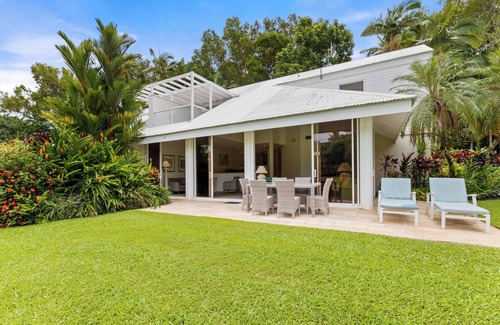 Port Douglas Villa | Mirage Resort Villa 434