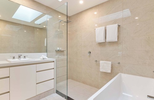 Port Douglas Villa | Mirage Resort Villa 446 with access to Sheraton Facilities