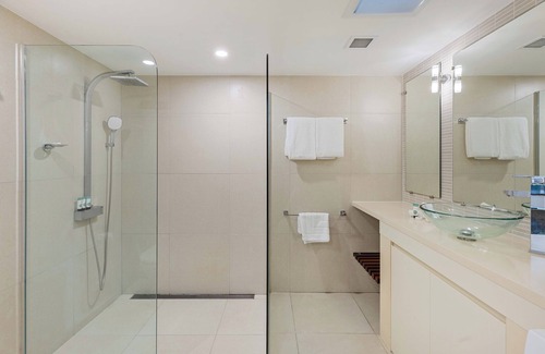 Port Douglas Villa | Mirage Resort Villa 454 with access to Sheraton Facilities