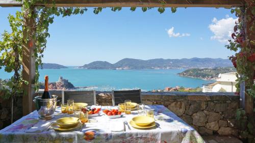Lerici Apartment | Miralunga Villetta Gialla