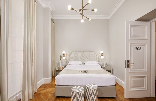 Thissio Hotel | MiraMe Athens Boutique Hotel-House of Gastronomy