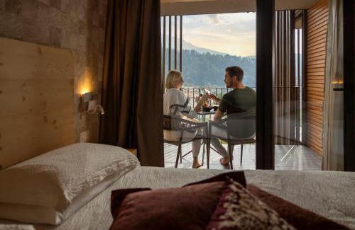 San Lorenzo in Banale Hotel | Miravalle