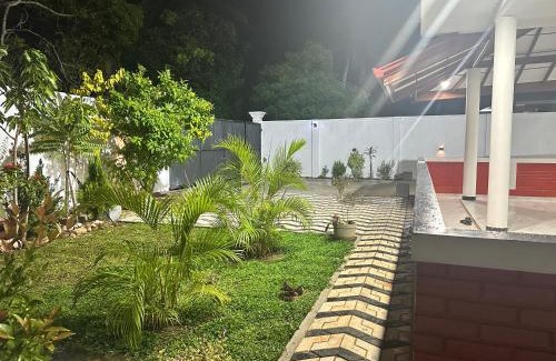 Thalaramba House | Mirissa Diamond Beach Villa