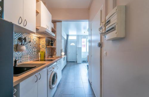 Petit-Ivry Apartment | Miroir en Lumière - Studio à 10min du 13e Paris