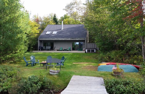 Lake Placid House | Mirror Lake Waterfront with Mountain and Lake Views, Sleeps 10.npermit # 200031