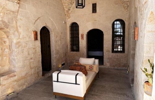 Artuklu Hotel | Mirsoum Han