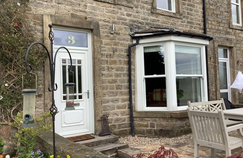 Hawes Cottage | MISS BURROW'S HOUSE, pet friendly, character holiday cottage in Hawes