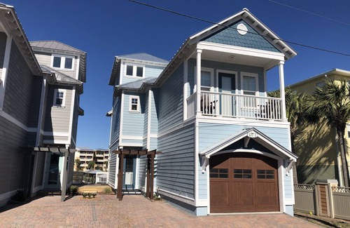 Waterside Village House | Miss the summer crowds by booking in August and September