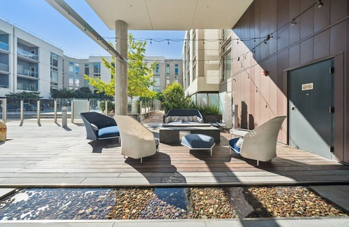 Mission Bay Apartment | Mission Bay 1 BR w/Office by Anyplace - 11449