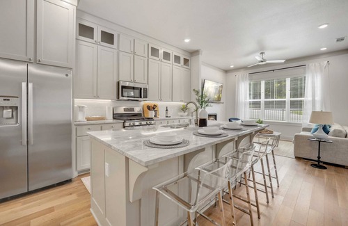 Fayetteville House | Mission House - 2.5 mi to UofA and DT Fayetteville