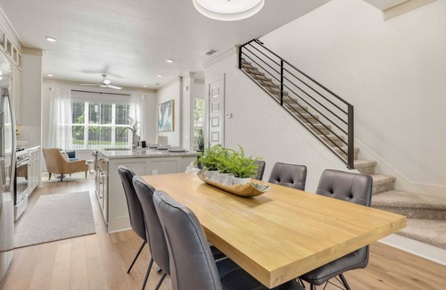 Fayetteville House | Mission House - 2.5 mi to UofA and DT Fayetteville