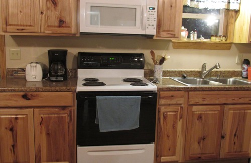 Warsaw House | Missy's Get-a-Way (Lake Front Property in Warsaw, Mo on Lake of the Ozarks)