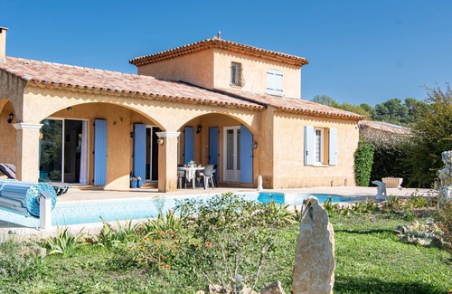 Regusse House | Mistral by Interhome