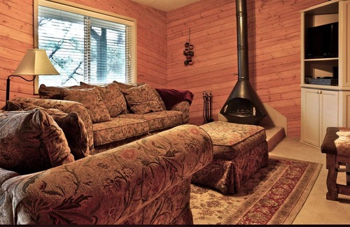 Ruidoso House | Misty`s Mountain Retreat - Two Bedroom Vacation Rental