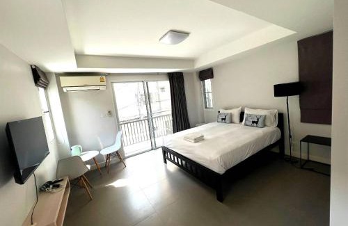 Wang Burapha Phirom Apartment | Mitr Inn The Grand Palace - Mrt Samyot Station มิตร อินน์ พระบรมมหาราชวัง