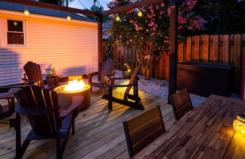 Ludington Apartment | Mitten Flats 2 Units - 1 Block to the beach!