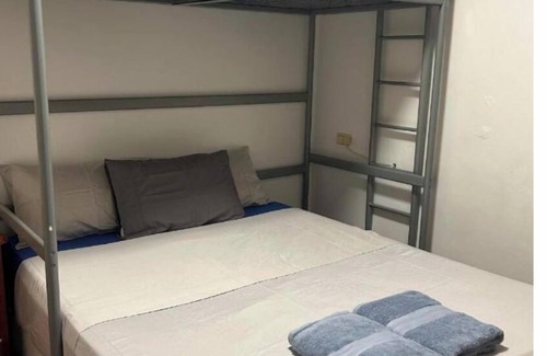 Macquarie Fields Bed & Breakfast | MJED House is located at Macquarie Fields in ducted air-conditioned & Free WIFI