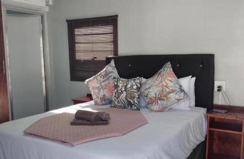 Mkuze Bed & Breakfast | MKHUZE INN