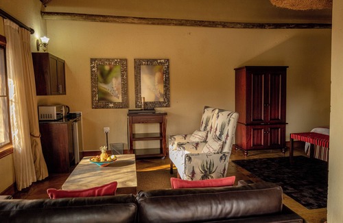 Mookgopong House | Mmakuba Private Game Lodge, Deluxe Chalet 7C