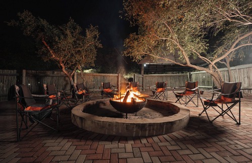 Mookgopong House | Mmakuba Private Game Lodge, Deluxe Chalet 8C