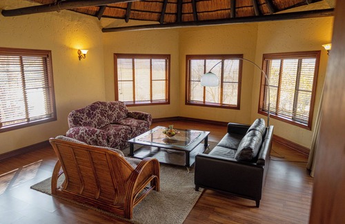 Mookgopong House | Mmakuba Private Game Lodge, Superior Suite 5