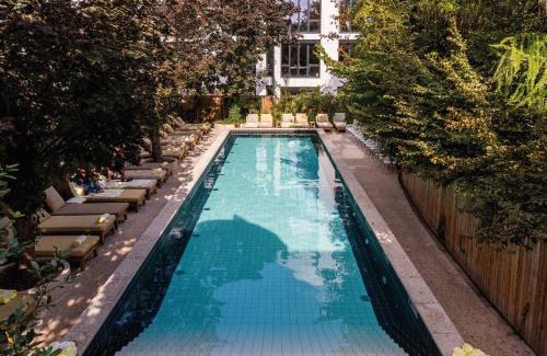 Les Puces de Saint-Ouen Hotel | MOB House