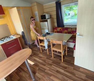 Condes Other | mobil home 4 personne 2 chambre vu lac a condes